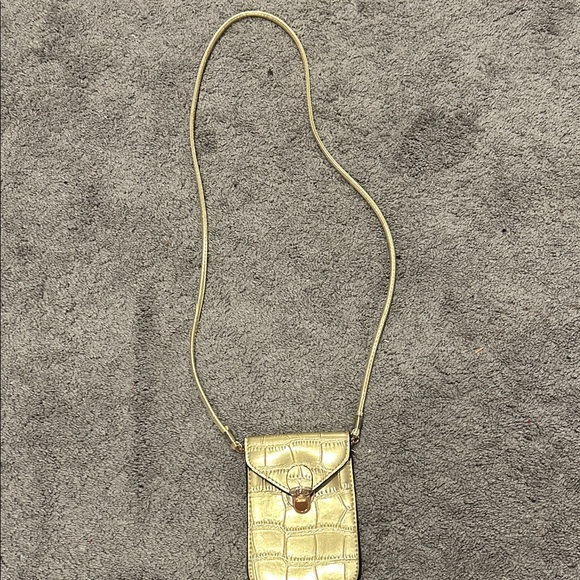 Elegant Gold Croc-Embossed Crossbody Bag - Picture 1 of 5